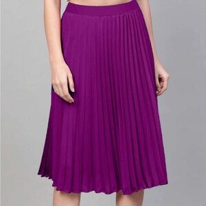 J. Crew fuchsia pink pleated A-Line midi skirt ladies size 2 small
